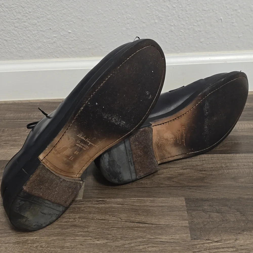 Salvatore Ferragamo Men's Dress Shoes - Picture 5 of 8